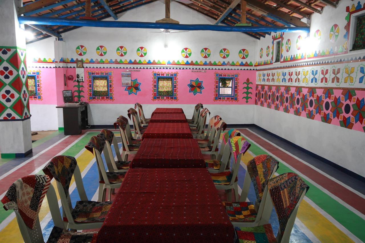 Rann Bhumi Homestay Resort Hodka Exterior photo